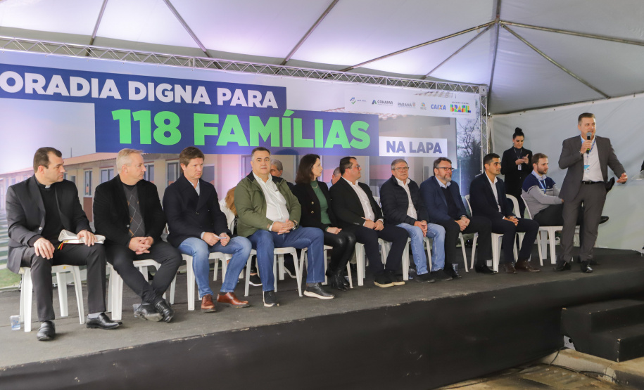 Lapa, 10 de agosto de 2023 - O governo do Paraná realiza na Lapa a entrega de 118 moradias populares, sendo 94 por meio do programa Casa Fácil.