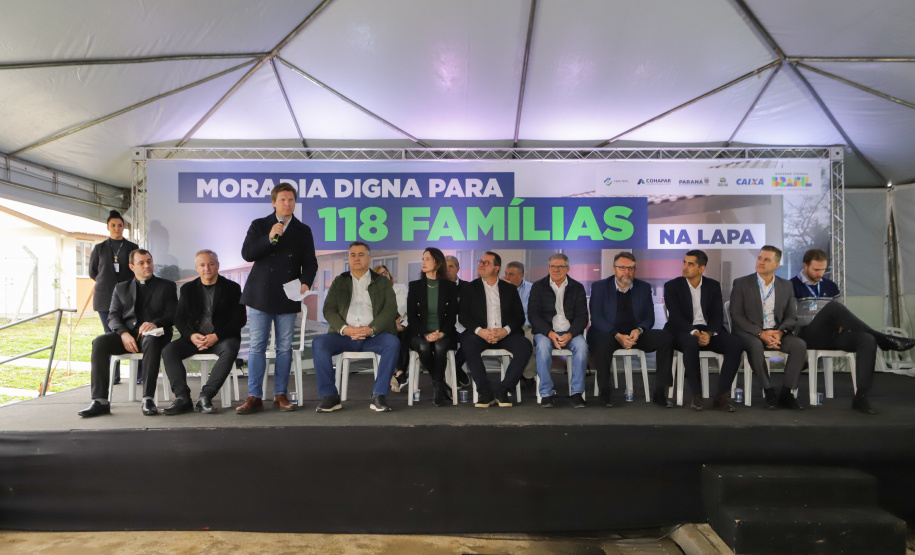 Lapa, 10 de agosto de 2023 - O governo do Paraná realiza na Lapa a entrega de 118 moradias populares, sendo 94 por meio do programa Casa Fácil.