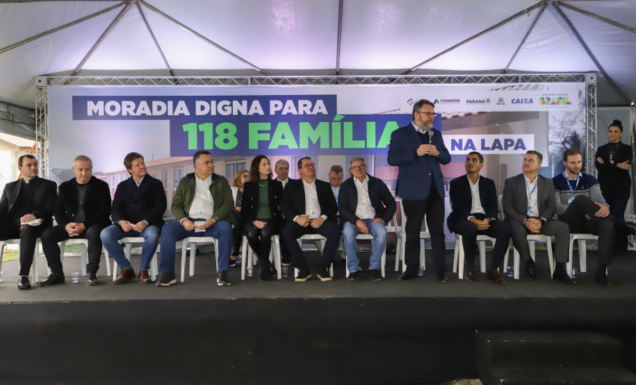 Lapa, 10 de agosto de 2023 - O governo do Paraná realiza na Lapa a entrega de 118 moradias populares, sendo 94 por meio do programa Casa Fácil.