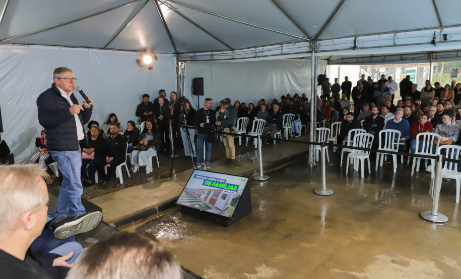 Lapa, 10 de agosto de 2023 - O governo do Paraná realiza na Lapa a entrega de 118 moradias populares, sendo 94 por meio do programa Casa Fácil.