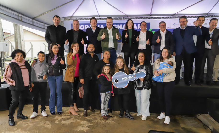 Lapa, 10 de agosto de 2023 - O governo do Paraná realiza na Lapa a entrega de 118 moradias populares, sendo 94 por meio do programa Casa Fácil.
