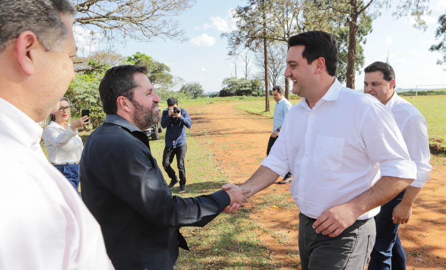 O governador Carlos Massa Ratinho Junior entregou oficialmente nesta quinta-feira (17) o Contorno Sul de Wenceslau Braz, no Norte Pioneiro.