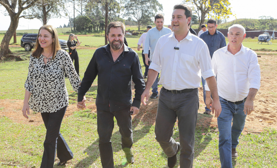 O governador Carlos Massa Ratinho Junior entregou oficialmente nesta quinta-feira (17) o Contorno Sul de Wenceslau Braz, no Norte Pioneiro.