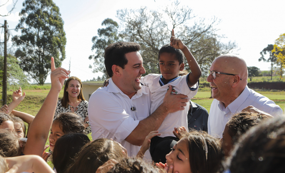 O governador Carlos Massa Ratinho Junior entregou oficialmente nesta quinta-feira (17) o Contorno Sul de Wenceslau Braz, no Norte Pioneiro.