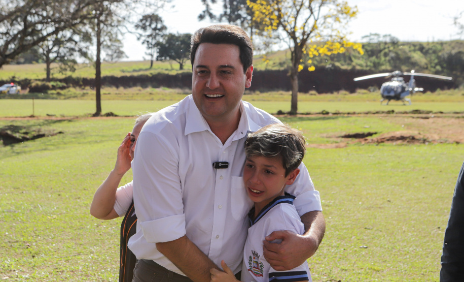 O governador Carlos Massa Ratinho Junior entregou oficialmente nesta quinta-feira (17) o Contorno Sul de Wenceslau Braz, no Norte Pioneiro.