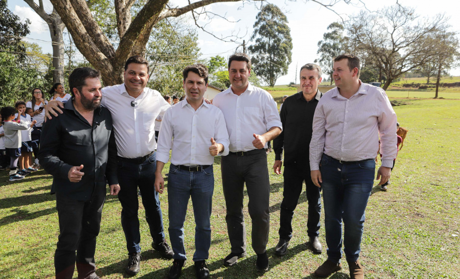 O governador Carlos Massa Ratinho Junior entregou oficialmente nesta quinta-feira (17) o Contorno Sul de Wenceslau Braz, no Norte Pioneiro.
