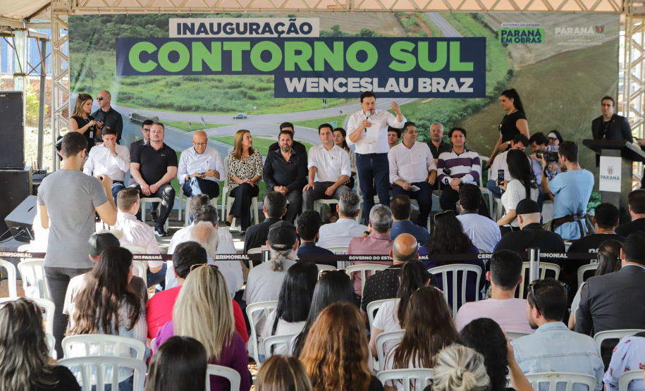 O governador Carlos Massa Ratinho Junior entregou oficialmente nesta quinta-feira (17) o Contorno Sul de Wenceslau Braz, no Norte Pioneiro.