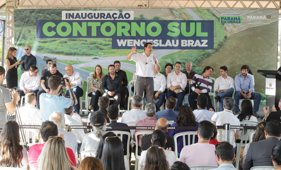 O governador Carlos Massa Ratinho Junior entregou oficialmente nesta quinta-feira (17) o Contorno Sul de Wenceslau Braz, no Norte Pioneiro.