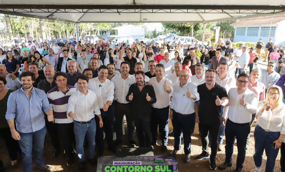 O governador Carlos Massa Ratinho Junior entregou oficialmente nesta quinta-feira (17) o Contorno Sul de Wenceslau Braz, no Norte Pioneiro.