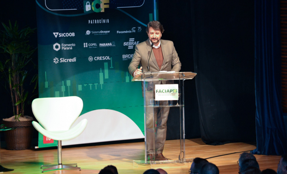 Desafios do crédito foi tema discutido em fórum de Gestão Empresarial com participação do BRDE e Fomento Paraná