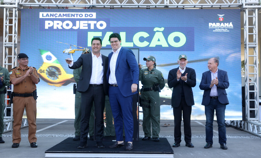 Projeto Falcão reforça policiamento do Paraná com helicópteros superequipados