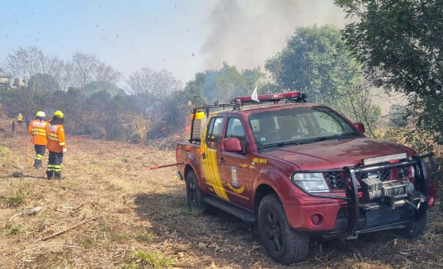 O IAT promoveu nesta quarta-feira (23) uma nova ação de queimada controlada no Parque Estadual de Vila Velha.