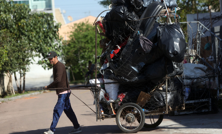 Cooperativas e associações de recicláveis recebem incentivo tributário no Paraná
