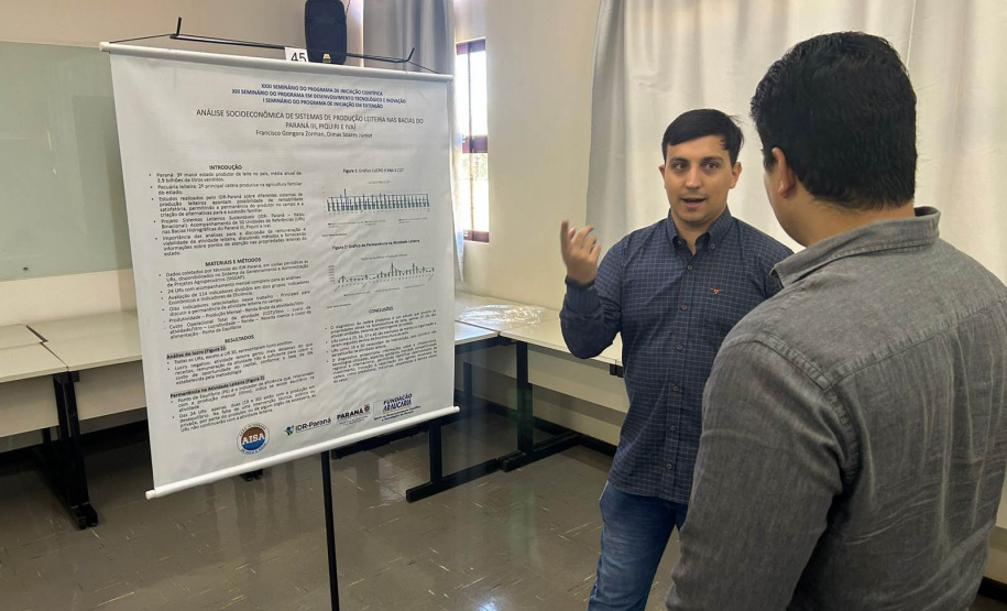 Programa de bolsas do IDR-Paraná qualifica profissionais para o desenvolvimento rural