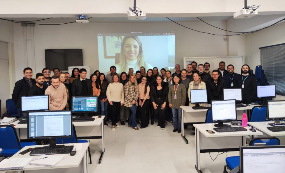 Servidores da Fazenda e Celepar recebem capacitação sobre novo sistema financeiro do Estado