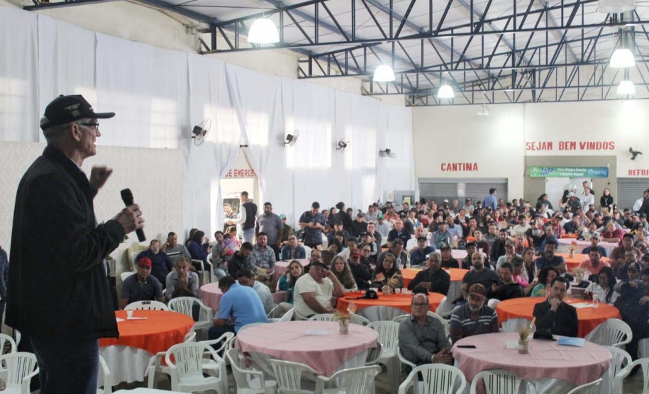 Com apoio do estado, apicultores do Vale do Ivaí vão ampliar comercialização e renda