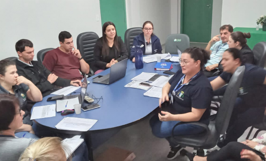 Sesa fortalece ações na região Oeste contra a dengue e divulga novos números da doença