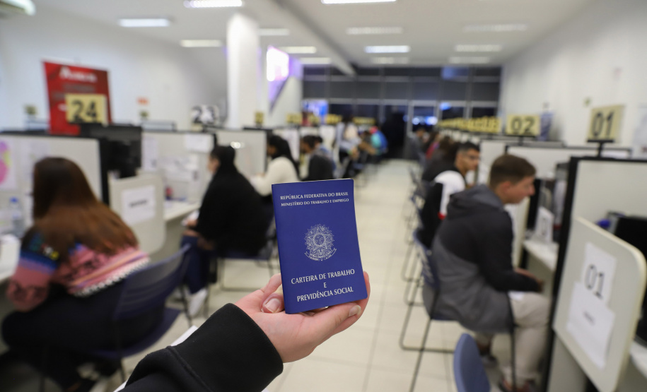 Mutirões simultâneos ofertam mais de 1.400 vagas para PcD no Paraná