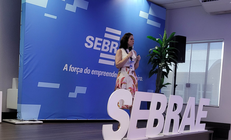 Jucepar orienta 150 gestores municipais sobre Decreto do Baixo Risco em Maringá