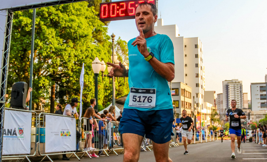 Corrida de Rua pelos 60 anos da Sanepar reúne mais de 750 atletas em Pato Branco