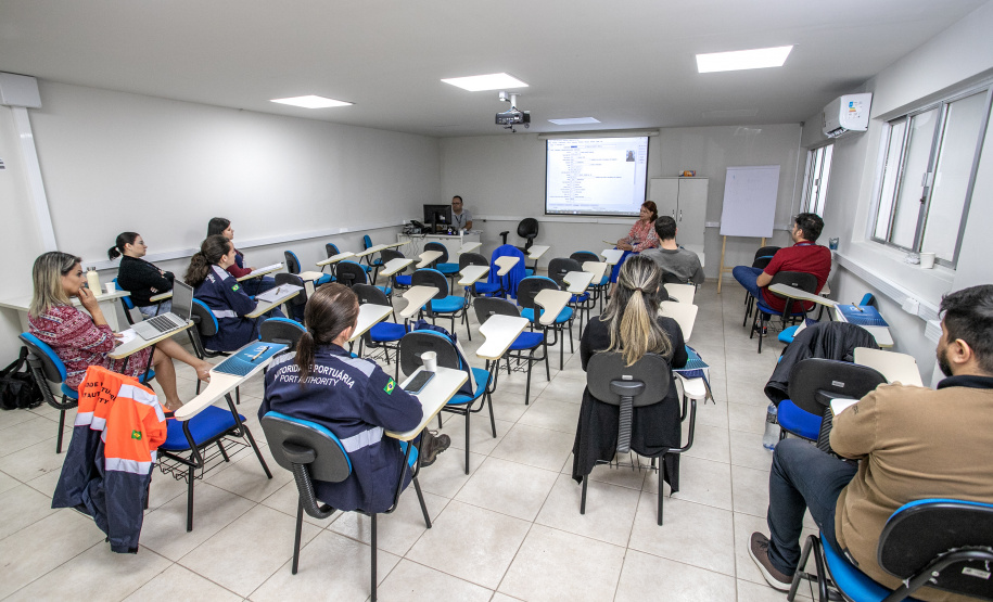 Investimento da Portos do Paraná em capacitação dos colaboradores cresce 79%