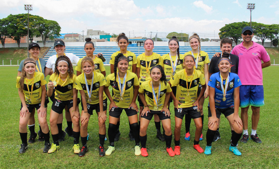 Encerrou no último fim de semana a Fase Macrorregional da 69ª edição dos Jogos Escolares do Paraná - Bom de Bola, nas cidades de Campina Grande do Sul, Rebouças, Planalto, Terra Roxa, Goioerê, Jardim Olinda, Jardim Alegre e Salto do Itararé. A etapa contou com 2.807 participantes, de 110 escolas paranaenses, representando 91 municípios