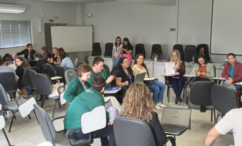 Sesa fortalece ações na região Oeste contra a dengue e divulga novos números da doença