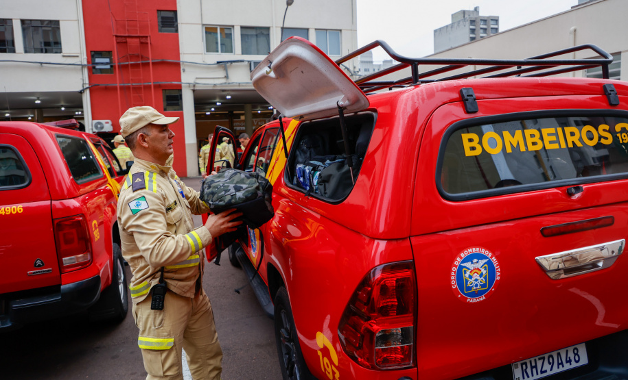 O Paraná vai reforçar a equipe que já atua nas operações de busca e salvamento em apoio às forças de segurança do Rio Grande do Sul neste domingo (10)