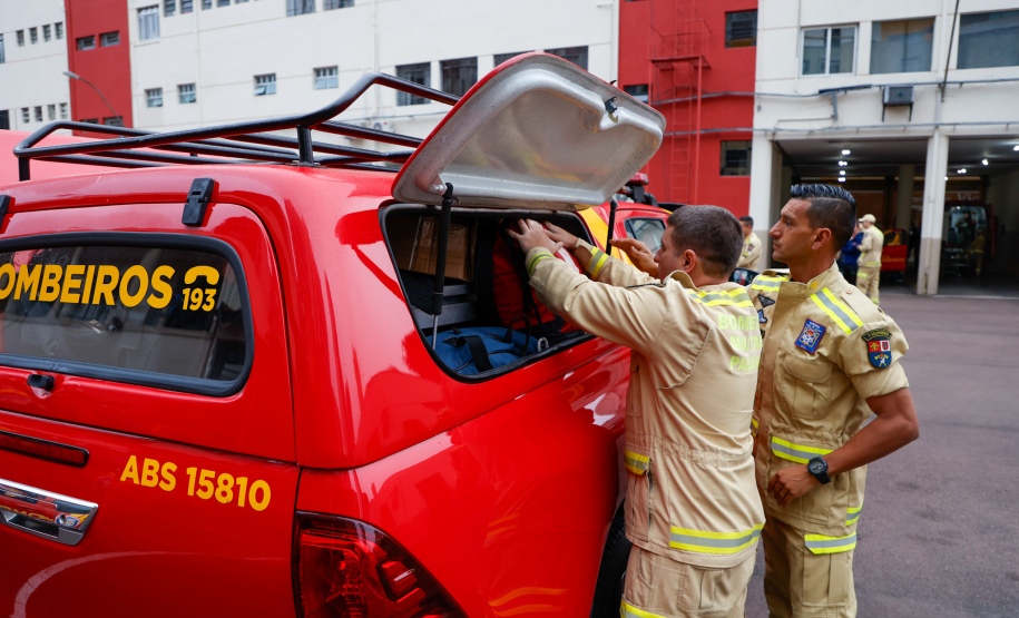 O Paraná vai reforçar a equipe que já atua nas operações de busca e salvamento em apoio às forças de segurança do Rio Grande do Sul neste domingo (10)