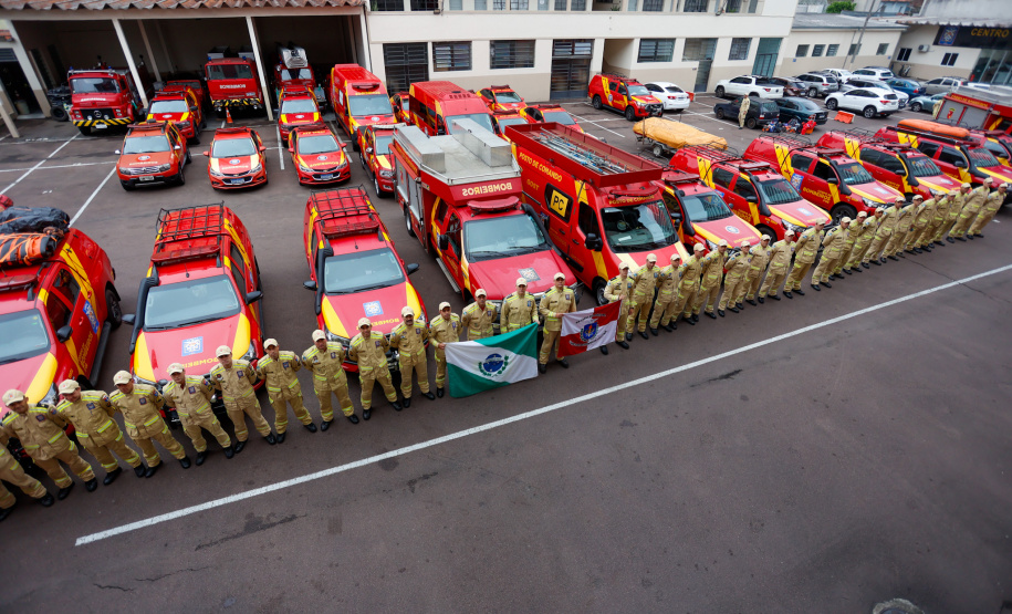 O Paraná vai reforçar a equipe que já atua nas operações de busca e salvamento em apoio às forças de segurança do Rio Grande do Sul neste domingo (10)