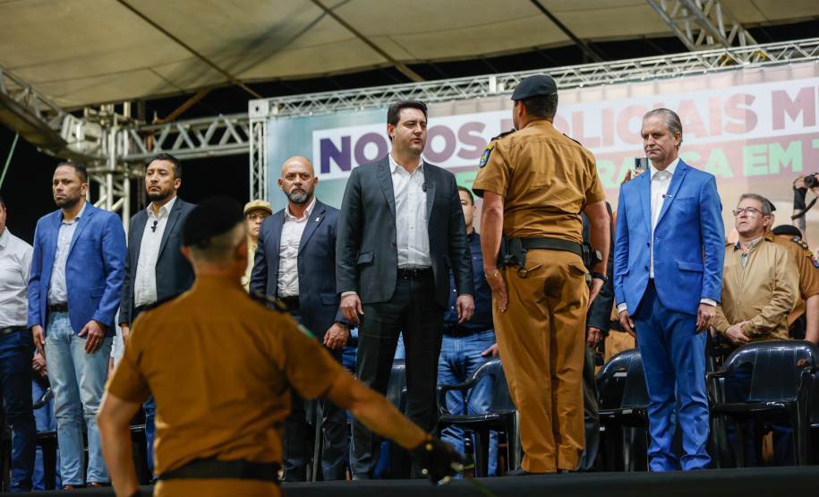 Governador Carlos Massa Ratinho Junior participa da cerimônia que marca a conclusão do treinamento dos novos policiais militares.