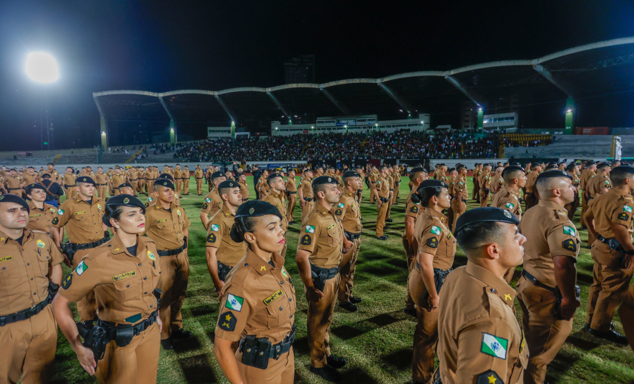 Governador Carlos Massa Ratinho Junior participa da cerimônia que marca a conclusão do treinamento dos novos policiais militares.