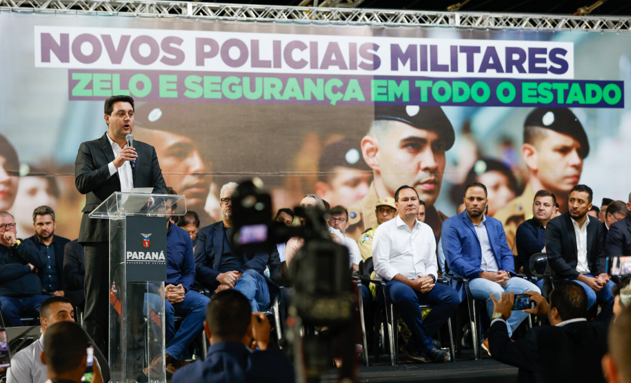 Governador Carlos Massa Ratinho Junior participa da cerimônia que marca a conclusão do treinamento dos novos policiais militares.