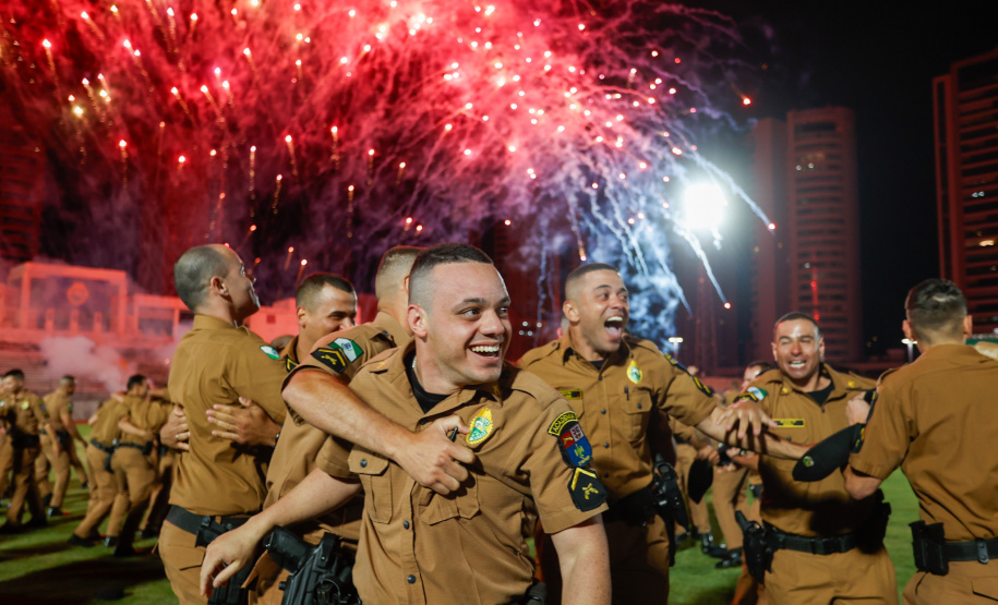 Governador Carlos Massa Ratinho Junior participa da cerimônia que marca a conclusão do treinamento dos novos policiais militares.