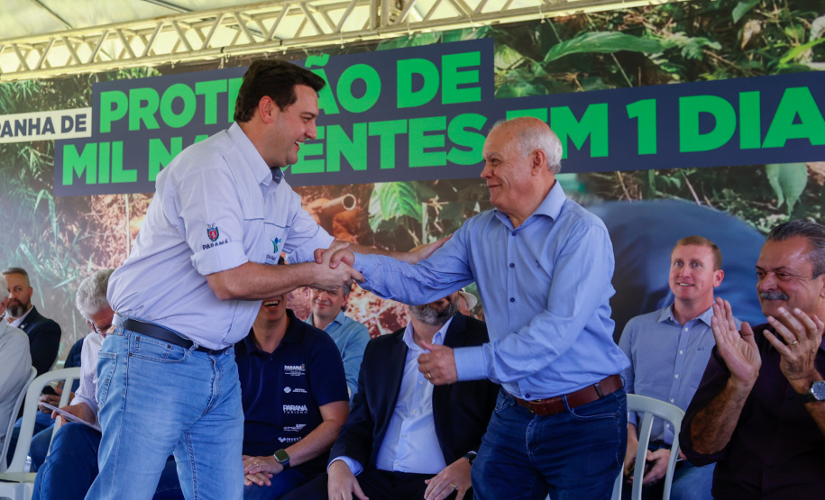 Governador da início à ação Mil Fontes, que vai proteger 1000 nascentes de água até o Dia da Árvore.