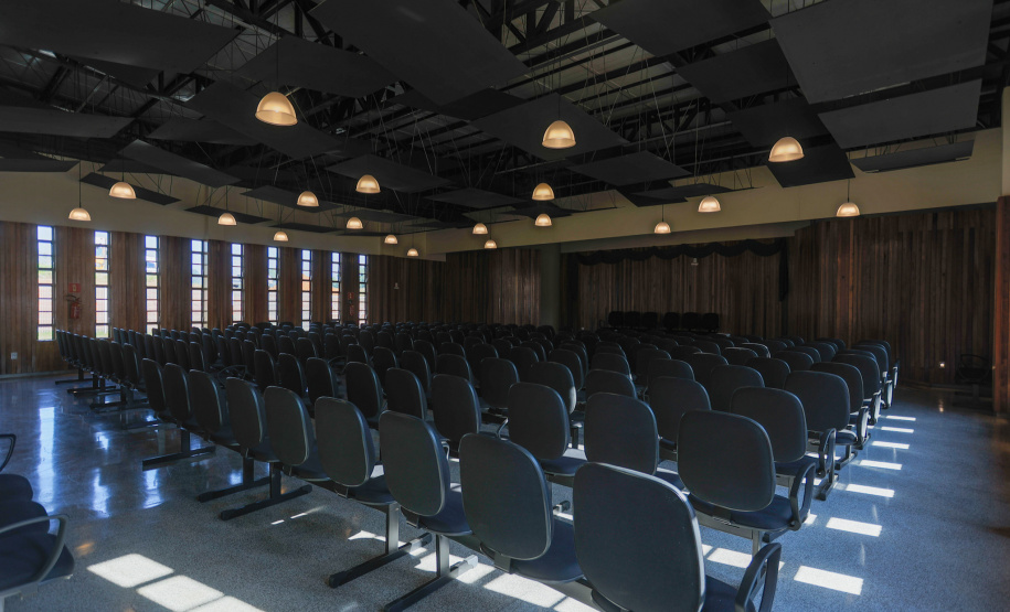 Governador entrega nova escola Maria Loiola Guimarães que tem capacidade para 900 alunos, em Ortigueira. Foto: Gabriel Rosa/AEN