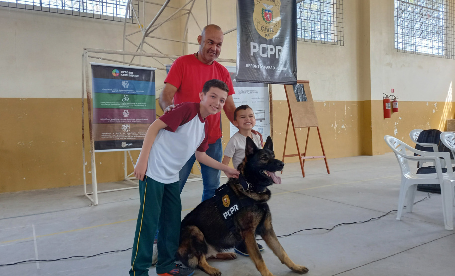 PCPR na Comunidade leva serviços de polícia judiciária para mais de 400 pessoas em Colombo