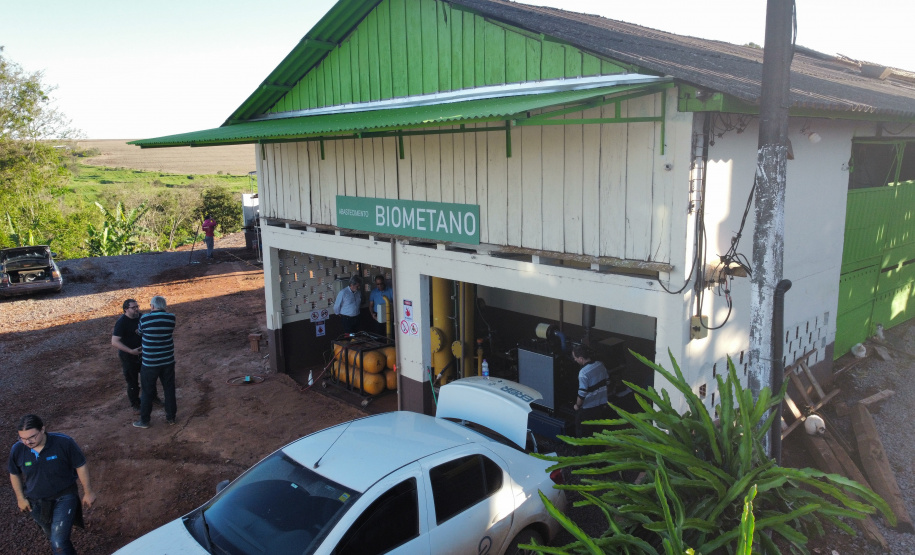 inauguração de mais um sistema para a produção de biogás e biometano, instalado na Granja Angst, em Toledo, no Oeste do Paraná.