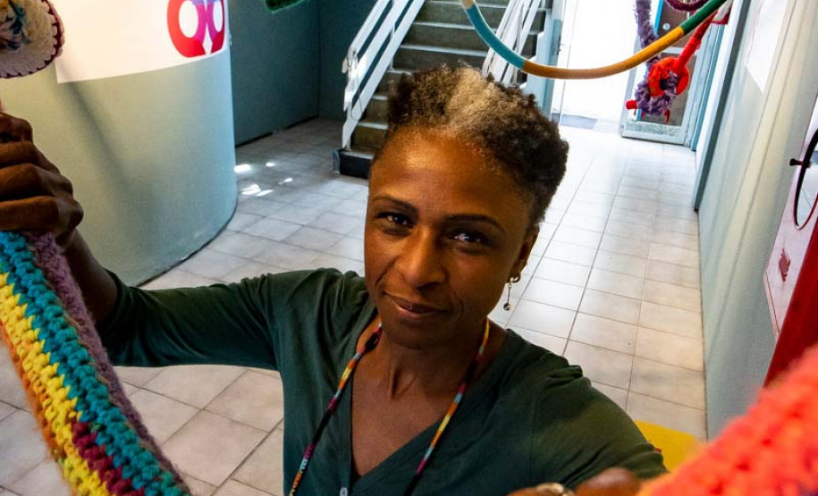 Museu Casa Alfredo Andersen apresenta instalação têxtil de Eliana Brasil neste sábado