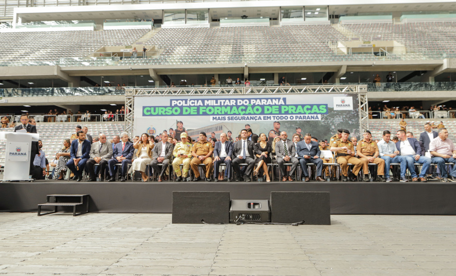 Curitiba, 12 de setembro de 2023 - O governador Carlos Massa Ratinho Jr. participa da formatura de soldados da Polícia Militar do Paraná na Ligga Arena.