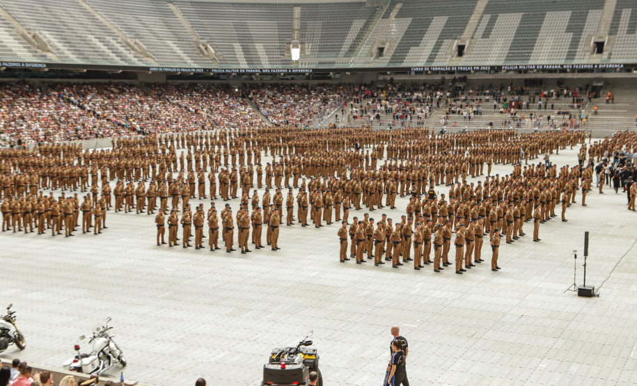 Curitiba, 12 de setembro de 2023 - O governador Carlos Massa Ratinho Jr. participa da formatura de soldados da Polícia Militar do Paraná na Ligga Arena.