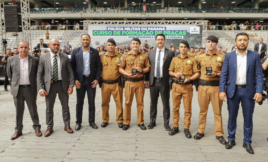 Curitiba, 12 de setembro de 2023 - O governador Carlos Massa Ratinho Jr. participa da formatura de soldados da Polícia Militar do Paraná na Ligga Arena.
