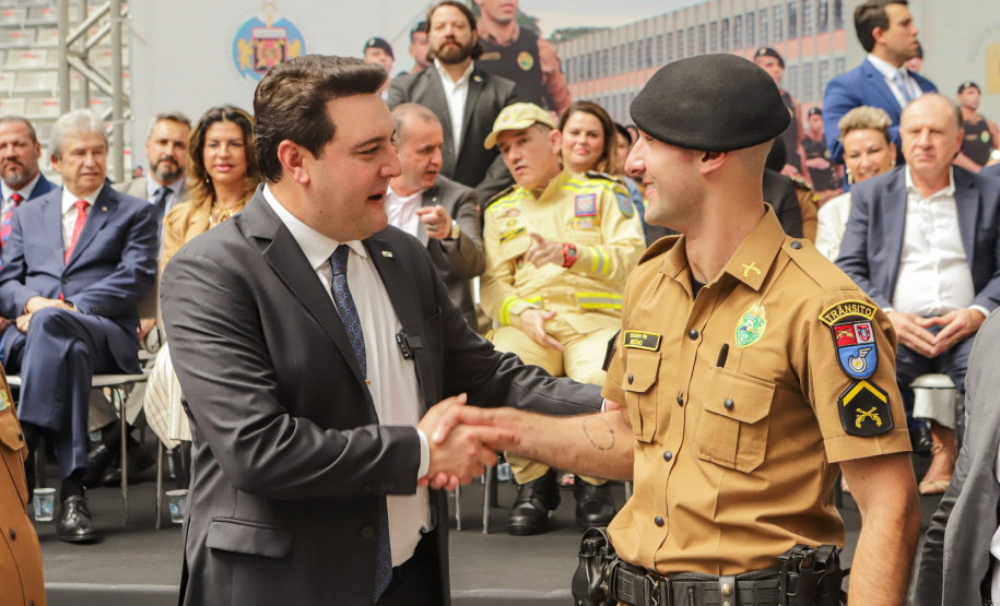 Curitiba, 12 de setembro de 2023 - O governador Carlos Massa Ratinho Jr. participa da formatura de soldados da Polícia Militar do Paraná na Ligga Arena.