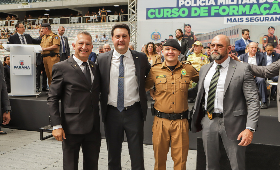 Curitiba, 12 de setembro de 2023 - O governador Carlos Massa Ratinho Jr. participa da formatura de soldados da Polícia Militar do Paraná na Ligga Arena.