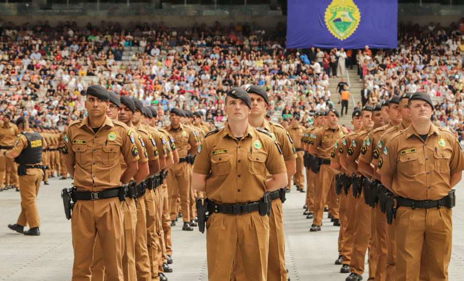 Curitiba, 12 de setembro de 2023 - O governador Carlos Massa Ratinho Jr. participa da formatura de soldados da Polícia Militar do Paraná na Ligga Arena.