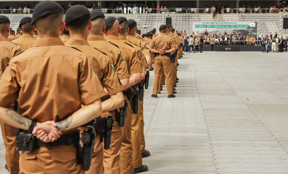 Curitiba, 12 de setembro de 2023 - O governador Carlos Massa Ratinho Jr. participa da formatura de soldados da Polícia Militar do Paraná na Ligga Arena.
