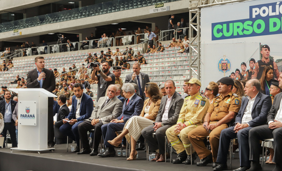 Curitiba, 12 de setembro de 2023 - O governador Carlos Massa Ratinho Jr. participa da formatura de soldados da Polícia Militar do Paraná na Ligga Arena.
