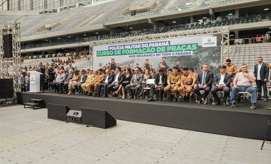 Curitiba, 12 de setembro de 2023 - O governador Carlos Massa Ratinho Jr. participa da formatura de soldados da Polícia Militar do Paraná na Ligga Arena.