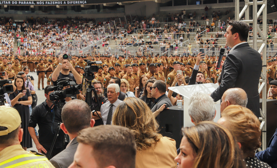 Curitiba, 12 de setembro de 2023 - O governador Carlos Massa Ratinho Jr. participa da formatura de soldados da Polícia Militar do Paraná na Ligga Arena.