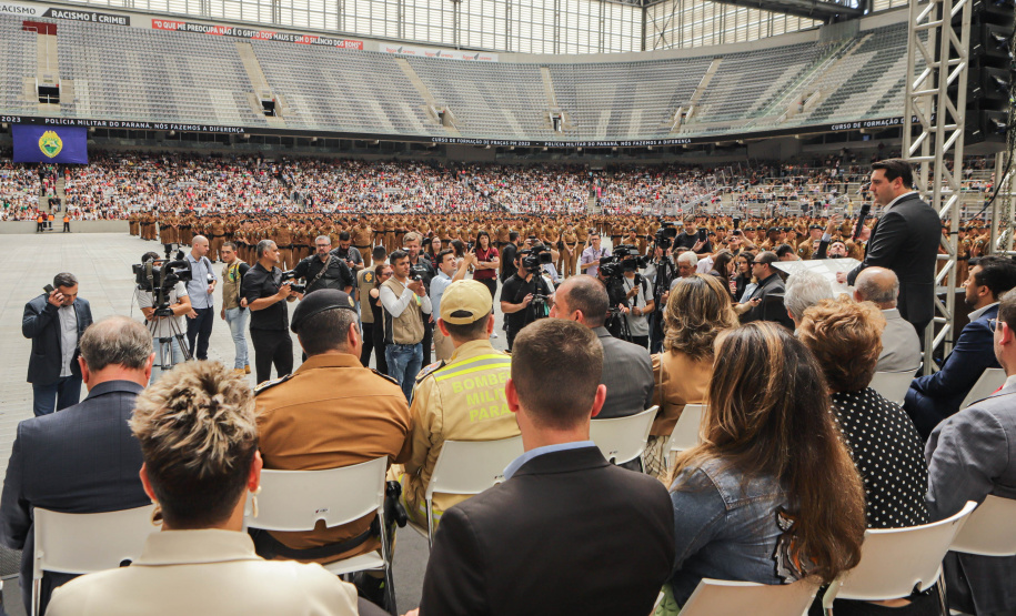Curitiba, 12 de setembro de 2023 - O governador Carlos Massa Ratinho Jr. participa da formatura de soldados da Polícia Militar do Paraná na Ligga Arena.